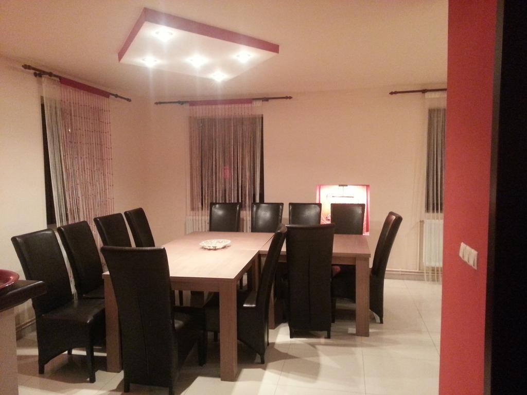 Casa De Vacanta Silvia Vărmaga 外观 照片