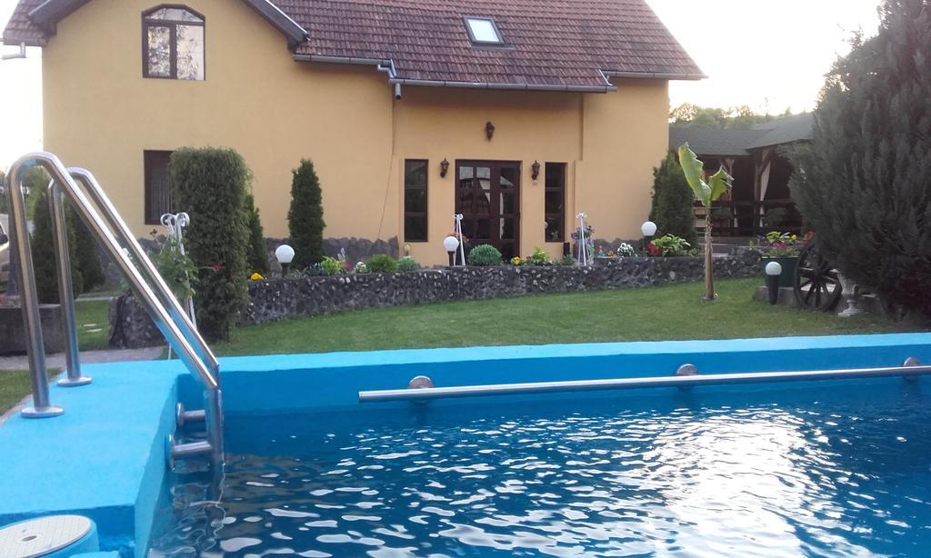 Casa De Vacanta Silvia Vărmaga 外观 照片