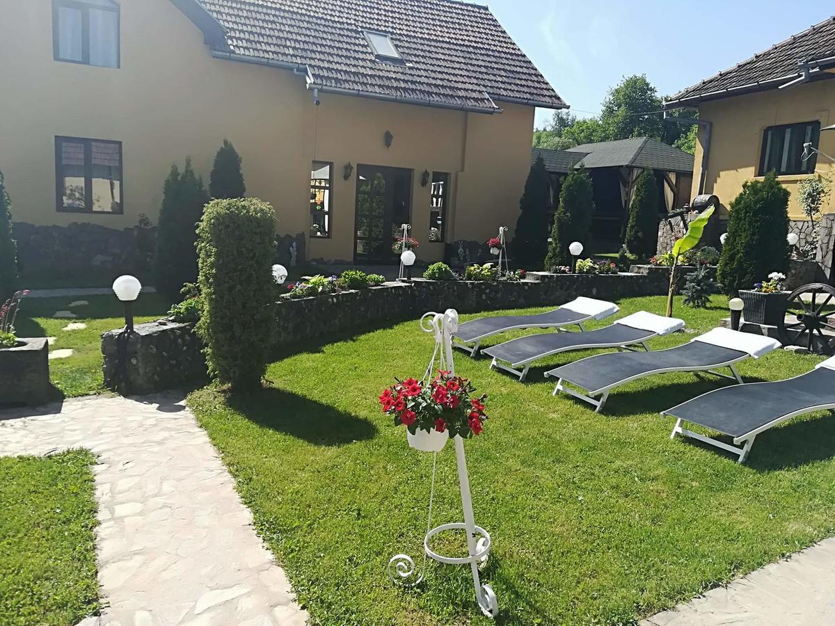 Casa De Vacanta Silvia Vărmaga 外观 照片